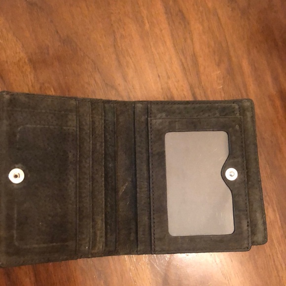 Green leather wallet - Picture 2 of 3